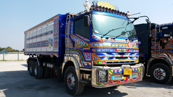 ขาย 2,700,000 ISUZU 360 ปี 57 วิ่ง 200,000 กม. แม่ลูกดั้ม(อู่ ส.สุรศักดิ์)แม่ยาว 6.40 ม.ลูก 3 คาน  ยาว 6.80 ม.กว้าง 2.55 นอกสูง 1.70 ม. รถอยู่.นครปฐม 090-772-3710 090-772-3708
