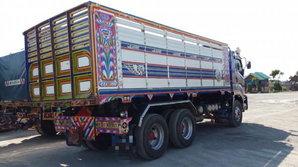 ขาย 2,700,000 ISUZU 360 ปี 57 วิ่ง 200,000 กม. แม่ลูกดั้ม(อู่ ส.สุรศักดิ์)แม่ยาว 6.40 ม.ลูก 3 คาน  ยาว 6.80 ม.กว้าง 2.55 นอกสูง 1.70 ม. รถอยู่.นครปฐม 090-772-3710 090-772-3708