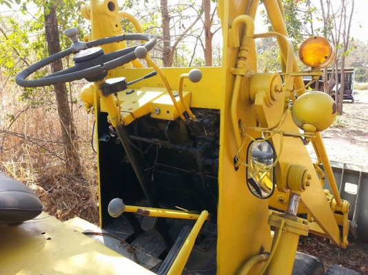 ขายรถตัก สภาพพร้อมใช้งาน ราคา110,000 สนใจโทร 090-8588220 093-3258446 www.narong2truck.com www.truck.in.th/498 เพจ Facebook ณรงค์ ซื้อขายรถมือสอง กลุ่ม Facebook ณรงค์ ซื้อขายรถมือสอง