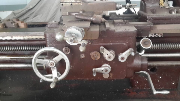 เครื่องกลึง 7 ฟุต โบราณ ญี่ปุ่น สภาพเยี่ยม นิ่มเงียบ 85000 บาท เครื่องกลึง 7 ฟุต โบราณ ญี่ปุ่น สภาพเยี่ยม นิ่มเงียบ 85000 บาท