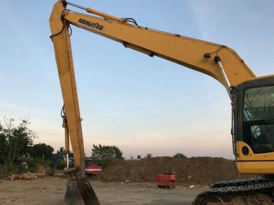 ขายด่วน!! KOMATSU PC200-8 ไมล์ 9,000 สภาพสวยค่ะ