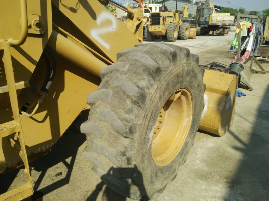 ขายด่วนๆรถตักKOMATSU 510เอวอ่อนสภาพพร้อมใช้เอกสารอินวอย์กรองเดี่ยวราคา490000บาทถูกสุดๆราคานี้โทรไอดี0843923995