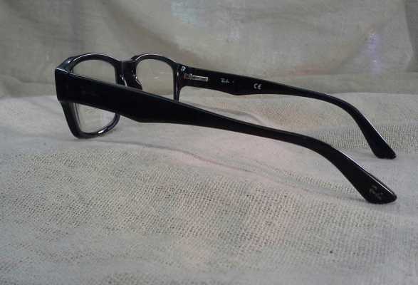 แว่นสายตายาว 'เรย์-แบน แสนสะท้าน' ราชสีห์ดำ! Authentic RAY-BAN handmade in Italy ค่าสายตา แว่นสายตายาว 'เรย์-แบน แสนสะท้าน' ราชสีห์ดำ! Authentic RAY-BAN handmade in Italy ค่าสายตา