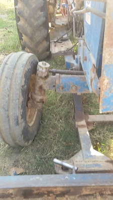 รถไถ รถไถ