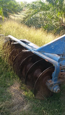 รถไถ รถไถ