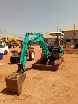 KOBELCO SK030-2 ลดราคา 280,000 บาท