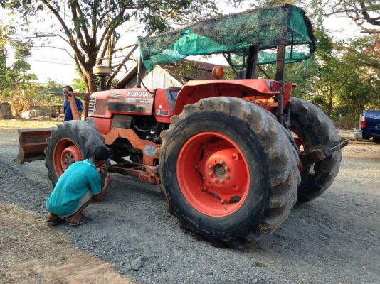 ขายด่วนรถไถM900