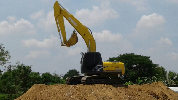 ให้เช่ารถแมคโคร รายวัน-รายเดือน สนใจติดต่อสอบถามได้ที่ 0802719535 คุณเบียร์