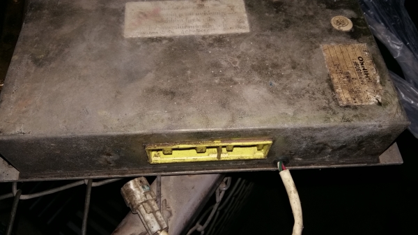 กล่องไฟมาร์คทรีเก่านอกตามสภาพไม่ได้ใช้