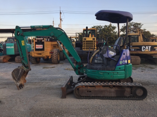 KOMATSU PC30MR ญี่ปุ่นแท้ โทร.090-986-2521 อ๊อบ