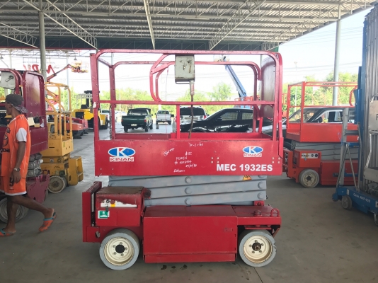 ขายรถกระเช้าMECรุ่น1932ESรถนอกนำเข้าสูง5.8เมตรใช้ไฟ24โวลท์เครื่องชาร์ทในตัว สภาพดีพร้อมใช้งาน