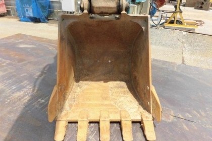 **รถนอก**ขายค่ะ KOBELCO SK200-YN12 สภาพสวยราคาถูก จากญี่ปุ่นแท้100\% 4,000กว่าชม. โทร 081-1463244(เจ๊สุ)