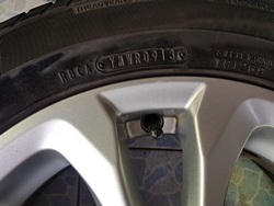 ขายล้อ Mazda 2 SKYACTIV ขอบ15 (4รู100) พร้อมยาง185/60/15 ปี 13 ขายล้อ Mazda 2 SKYACTIV ขอบ15 (4รู100) พร้อมยาง185/60/15 ปี 13