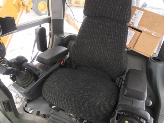 ขายรถเกรด CAT 140M  ต้องสั่งนำเข้า