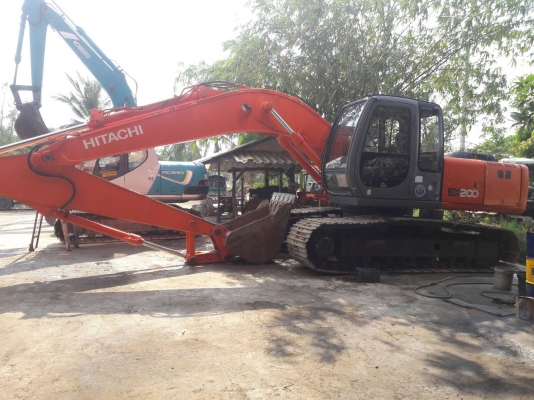 ขายค่ะ..HITACHI EX200-5  มาใหม่  เก่าญี่ปุ่น  แทรค 80  1,XXX  ชั่วโมง  สภาพสวยพร้อมใช้  โทร  089-3818694  ดวงนภา