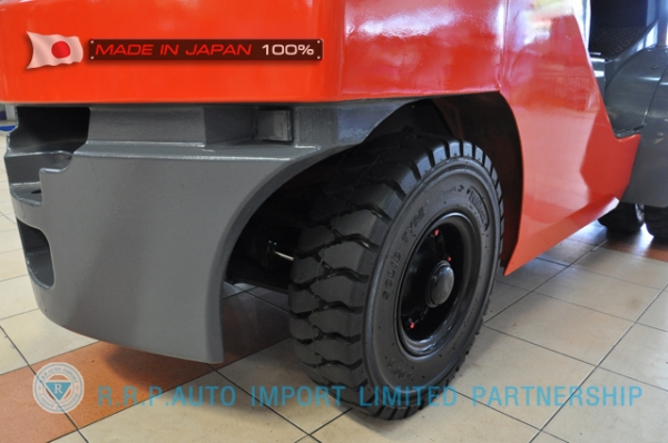 รถโฟล์คลิฟท์พร้อมขาย TOYOTA รุ่น  8FD25-31964 นำเข้าจากประเทศญี่ปุ่น 100\% ไม่เคยใช้งานในไทย