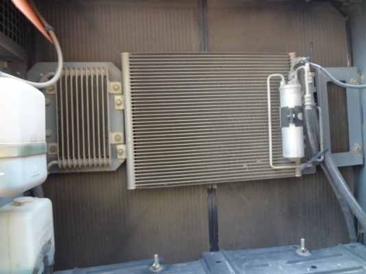 ขายรถขุด HITACHI ZX200-3 ต้องสั่งนำเข้า