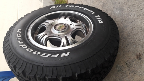 ล้อพร้อมยางขอบ15