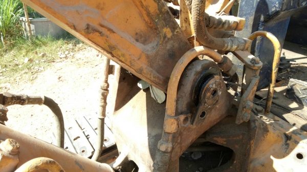 ขายด่วนรถแบคโฮ KOMATSU PC30-UU-5 สภาพสวย พร้อมใช้งาน