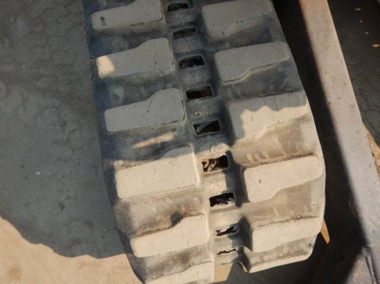 ขายรถขุดเก่านอก kubota kx-033 ราคา 320,000 บาท ระบบดี สนใจโทร 085-8332943