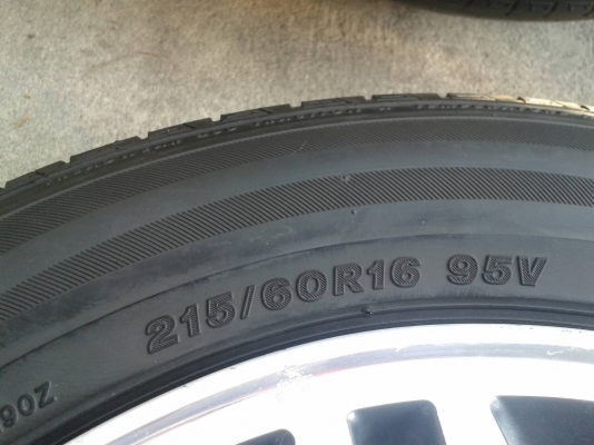 ล้ออีสุ ขอบ16นิ้ว6รู พร้อมยาง ชุดนี้ ราคา 5800 บาท