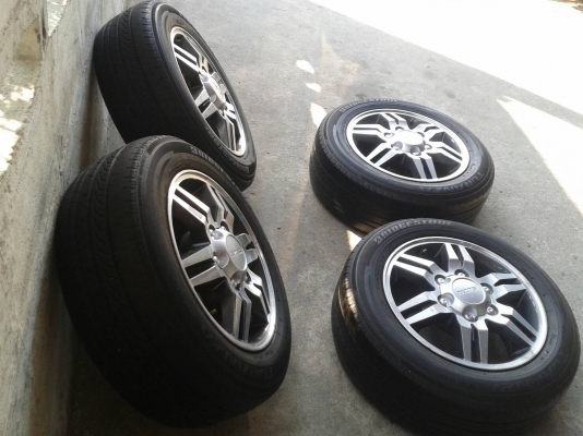 ล้ออีสุ ขอบ16นิ้ว6รู พร้อมยาง ชุดนี้ ราคา 5800 บาท