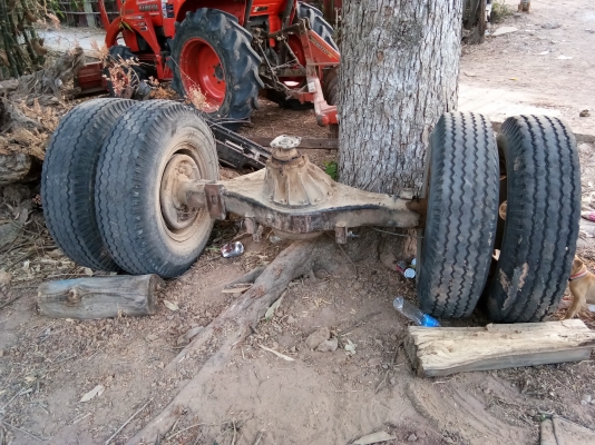 ขายเฟืองท้ายอีซุks110ยกเส้นพร้อมกระทะสนใจติดต่อที่0807346335ครับ