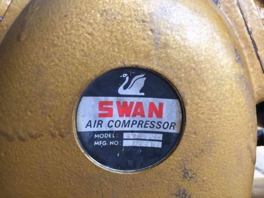 ขายถังลม ปั๊ม3หัว มอเตอร์10แรง3เฟส ถัง250ลิตร ขาย 22000 บาท