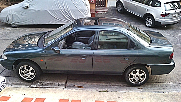 สุดหล่อ mondeo ปี 94  สีใหม่กริ๊บ100\% ภายในสวย มีมูนรูฟ LPG ภาษี ก.ค.60