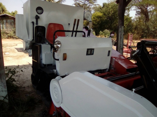 ลดราคาครับ เพียง 70,000 บาทรถเกี่ยวข้าว ZAI เครื่องเดิมๆ 90 แรงม้า หน้ากว้าง 2 เมตร พร้อมใช้งาน