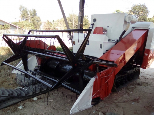 ลดราคาครับ เพียง 70,000 บาทรถเกี่ยวข้าว ZAI เครื่องเดิมๆ 90 แรงม้า หน้ากว้าง 2 เมตร พร้อมใช้งาน