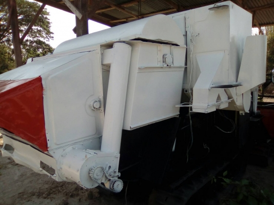 ลดราคาครับ เพียง 70,000 บาทรถเกี่ยวข้าว ZAI เครื่องเดิมๆ 90 แรงม้า หน้ากว้าง 2 เมตร พร้อมใช้งาน