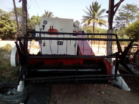 ลดราคาครับ เพียง 70,000 บาทรถเกี่ยวข้าว ZAI เครื่องเดิมๆ 90 แรงม้า หน้ากว้าง 2 เมตร พร้อมใช้งาน