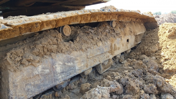 ขาย 590,000 KOBELCO sk 200-5 ไฟฟ้าครบ เครื่องดี ปั้มแรง เอวแน่น ช่วงล่างเต็ม รถพร้อมใช้(ทำงานอยู่) รถอยู่กาญจนบุรี 090-772-3710 090-772-3708