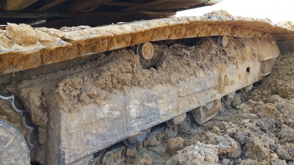 ขาย 590,000 KOBELCO sk 200-5 ไฟฟ้าครบ เครื่องดี ปั้มแรง เอวแน่น ช่วงล่างเต็ม รถพร้อมใช้(ทำงานอยู่) รถอยู่กาญจนบุรี 090-772-3710 090-772-3708