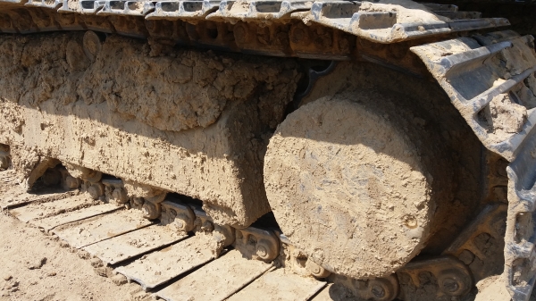 ขาย 590,000 KOBELCO sk 200-5 ไฟฟ้าครบ เครื่องดี ปั้มแรง เอวแน่น ช่วงล่างเต็ม รถพร้อมใช้(ทำงานอยู่) รถอยู่กาญจนบุรี 090-772-3710 090-772-3708