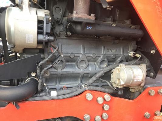 ขาย L4708 DT. อุปกรณ์ 2 ชิ้น รถสวย สีเดิม เครื่อง,เกียร์,เพือง,ไฮโดรลิก เดิม ยังไม่เคยเปิด พร้อมหลังคาใหม่ ยางหน้าใหม่  ราคา 345,000 บาท ต่อรองได้ ส่งฟรีทั่วประเทศ  โทร 083-9576970 ปฐมพงษ์