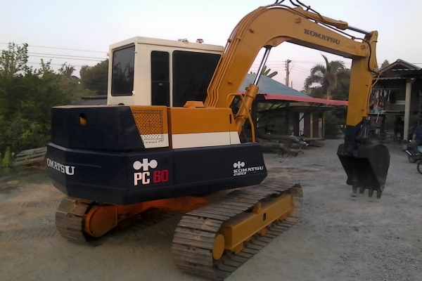 ขายKomatsu PC60-5 สภาพสวย เอกสารใบอินวอยร์พร้อมใช้
