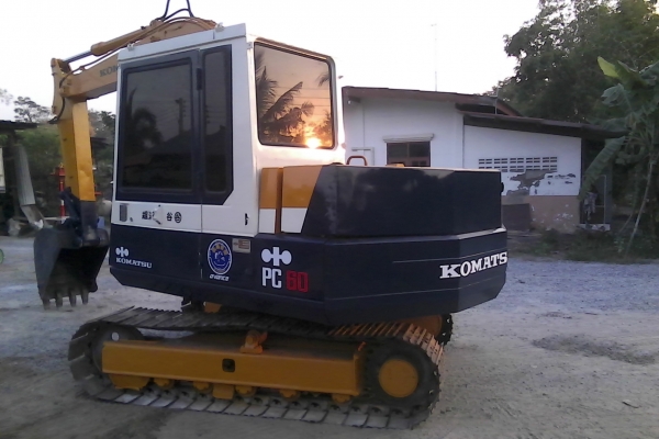 ขายKomatsu PC60-5 สภาพสวย เอกสารใบอินวอยร์พร้อมใช้