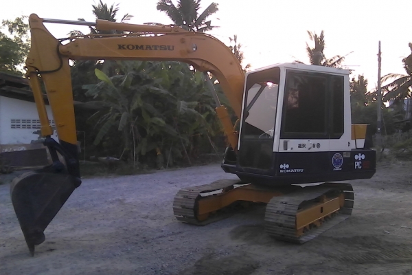 ขายKomatsu PC60-5 สภาพสวย เอกสารใบอินวอยร์พร้อมใช้