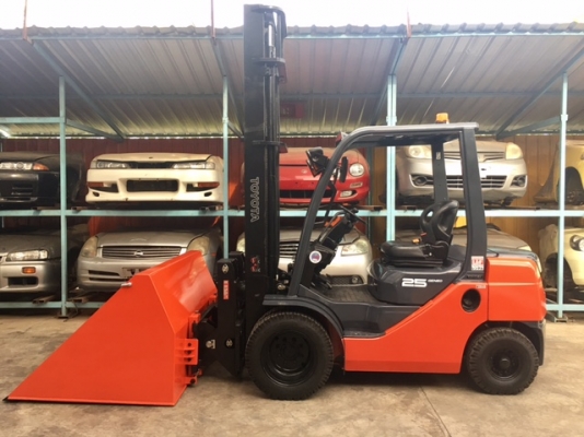 ขายรถโฟลคลิฟท์ TOYOTA 02- 8FD25 ,, เครื่องยนต์ดีเซล 1DZ III ,งาปรับคว่ำหงาย, เสายกสูง 5.0 เมตร , ปุ้งกี๋ปากกว้าง 1.7 เมตร , รถนำเข้าแท้จากญี่ปุ่น 100\%