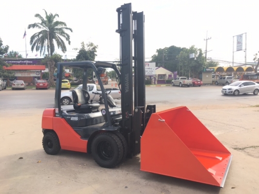 ขายรถโฟลคลิฟท์ TOYOTA 02- 8FD25 ,, เครื่องยนต์ดีเซล 1DZ III ,งาปรับคว่ำหงาย, เสายกสูง 5.0 เมตร , ปุ้งกี๋ปากกว้าง 1.7 เมตร , รถนำเข้าแท้จากญี่ปุ่น 100\%