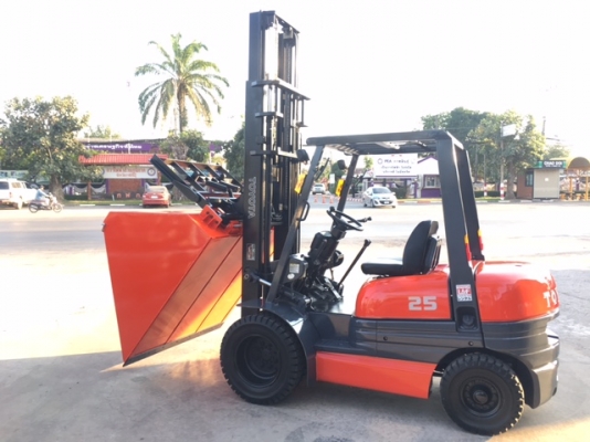 ขายรถโฟลคลิฟท์ TOYOTA  ุ6FD25 ,เสายกสูง 4 เมตร , เครื่องยนต์ดีเซล 2Z  ,งาปรับคว่ำหงาย , ปุ้งกี๋ปากกว้าง 1.5 เมตร , รถนำเข้าแท้จากญี่ปุ่น 100\%