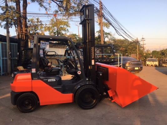 ขายรถโฟลคลิฟท์ TOYOTA  8FD25 ,เสายกสูง 5 เมตร , เครื่องยนต์ดีเซล 3Z  ,งาปรับคว่ำหงาย , ปุ้งกี๋ปากกว้าง 2.0 เมตร , รถนำเข้าแท้จากญี่ปุ่น 100\%