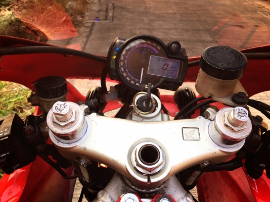 โอ บางนา ขาย vtr1000 อินวอย สรรพสามิต ราคา 79,000 บาท