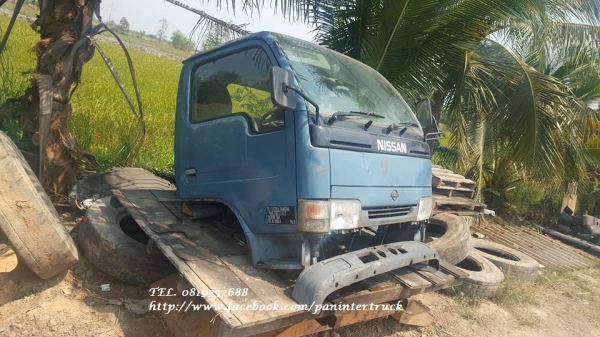 สินค้าเก่านอก ขายถูกด่วนๆหัวเก๋งรถบรรทุก4 ล้อใหญ่ ,6 ล้อเล็ก / CABIN NISSAN รุ่น:CABSTAR (รุ่นยกหัวไม่ได้/มีเฉพาะหัวเก๋ง) ราคาเพียง 16,000 บาท สนใจรีบติดต่อ 0819337688