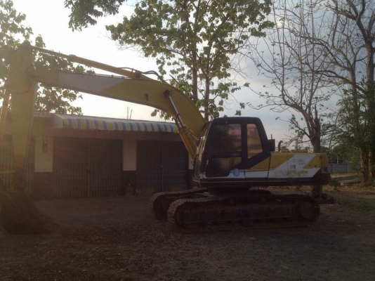 Kobelco sk200 mark 3 พร้อมใช้งาน