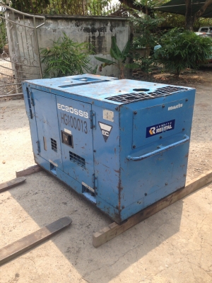 ปั๊มลมแญบบเครื่องยนต์ดีเซลสามสูบ เก่าญี่ปุ่น 0833554933