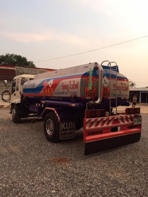 รถบรรทุกน้ำมัน รถบรรทุกน้ำมัน