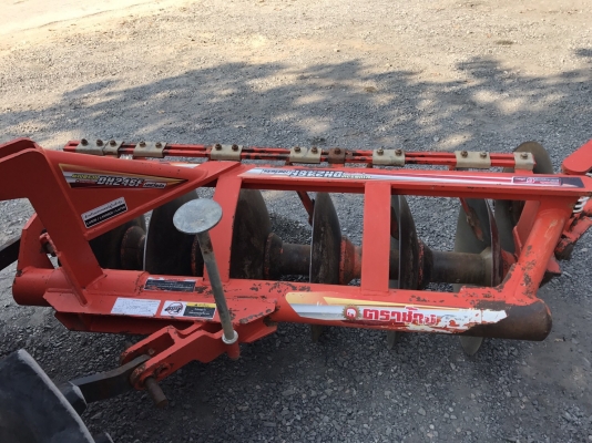 สินค้ามาใหม่ค่ะสวยๆสภาพนางฟ้า ขายรถไถคูโบต้า 4708SP4WD)2เพลา พร้อมอุปกรณ์ดันดินหน้าและ ผานพรวน ราคา 498000 บาท #พร้อมส่งฟรีถึงบ้าน โทรสอบถามได้เลยค่ะ 081-9136451 ขอดูรูปทาง Line:Bow6451  รถสวยมากๆสภาพพร้อมใช้งาน ชั่วโมงทำงาน 500ชั่วโมง